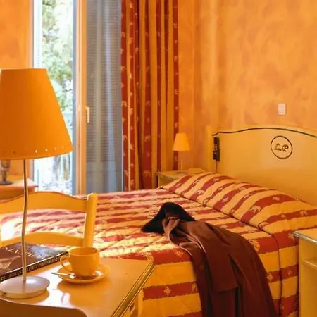 Little Palace 2*